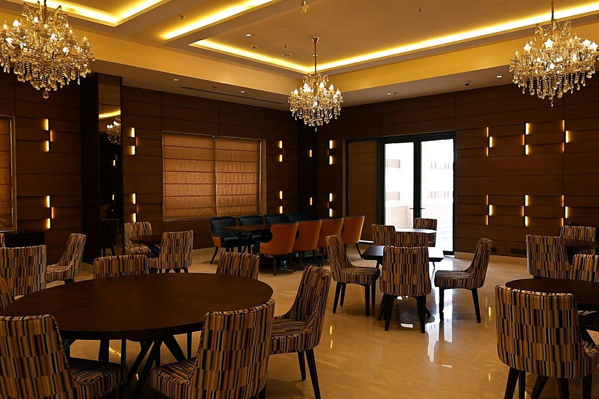 Function lounge with chandeliers (actual image)